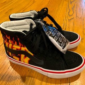 NWT Vans suede high tops - size 3.5 men